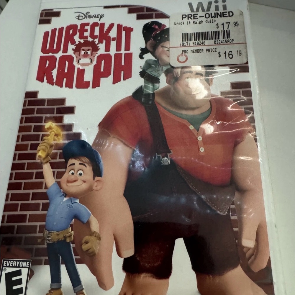 Disney Wreck-It Ralph Wii Game with Red and Blue Cover